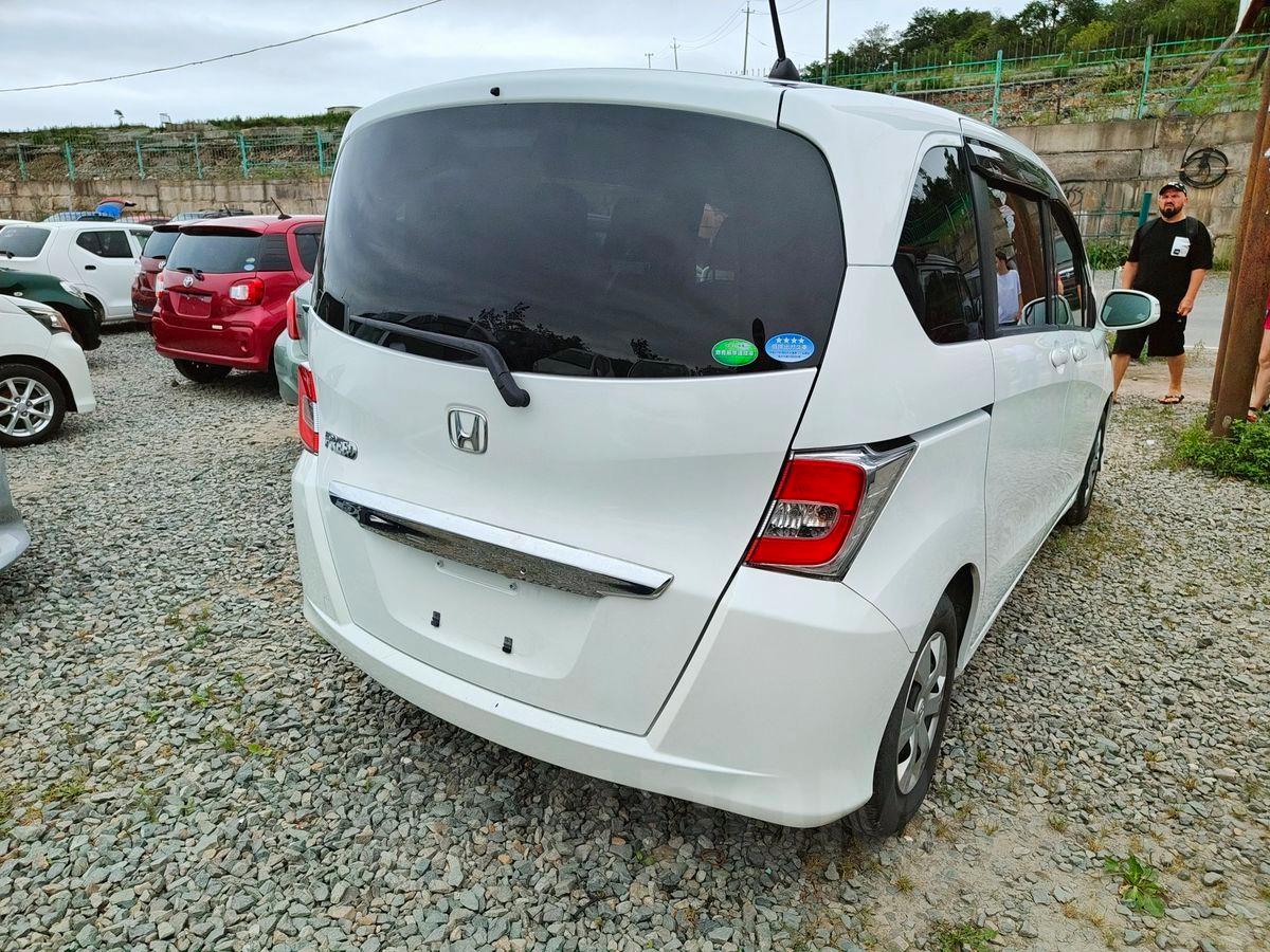 Honda Freed, 2014, 1.5л — изображение 12