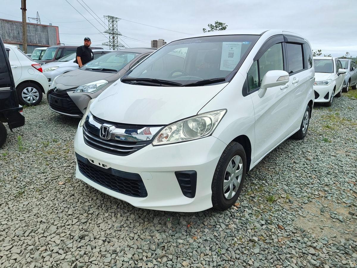 Honda Freed, 2014, 1.5л — изображение 3