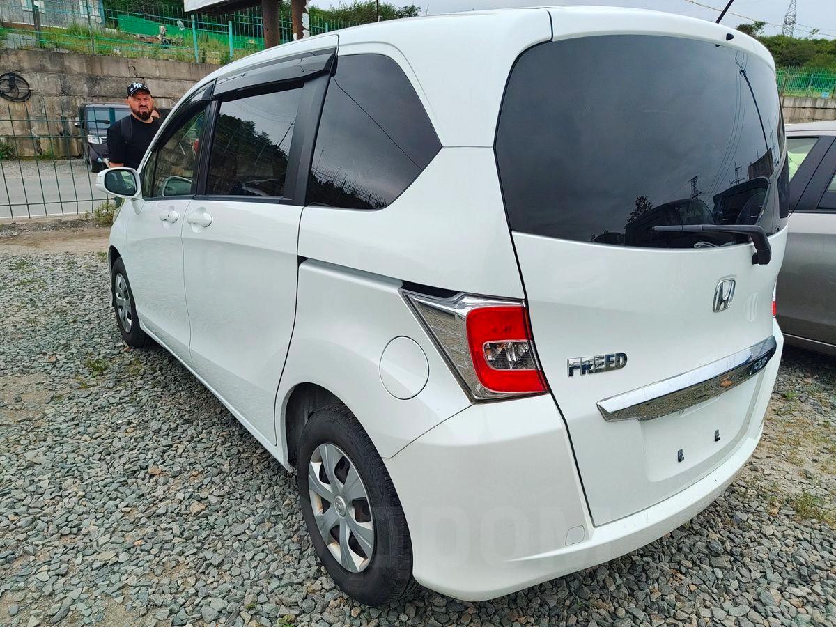 Honda Freed, 2014, 1.5л — изображение 10