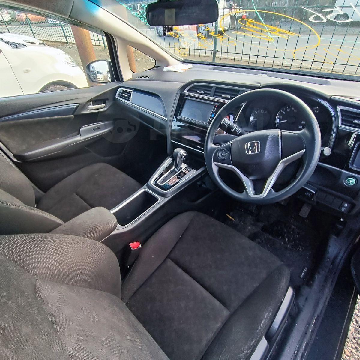 Honda Shuttle, 2017, 1.5л, не гибрид — изображение 2